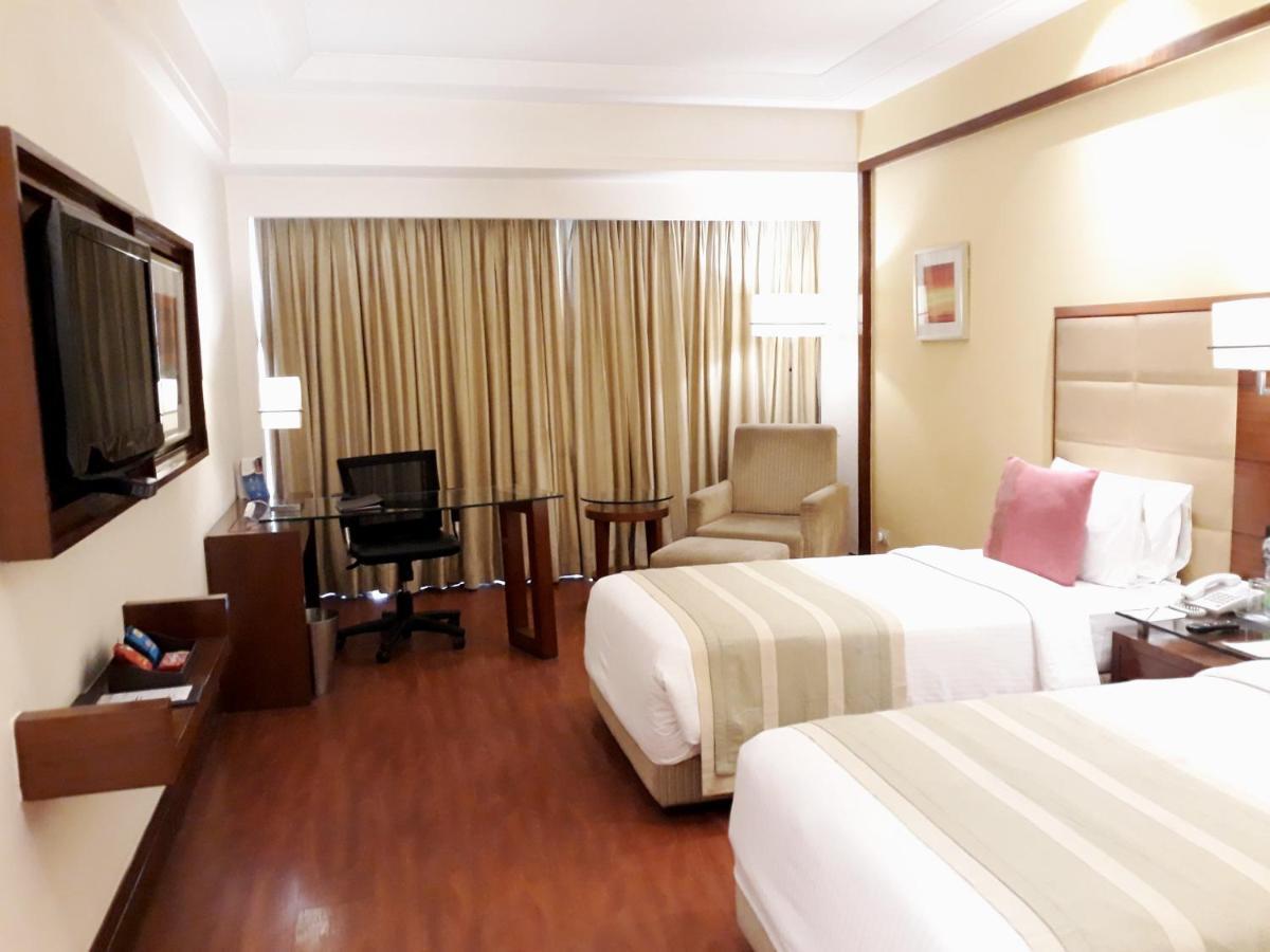 Park Inn Γκουργκάον Εξωτερικό φωτογραφία