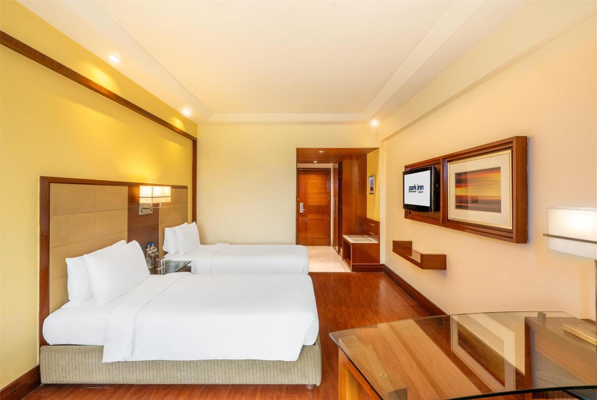 Park Inn Γκουργκάον Εξωτερικό φωτογραφία