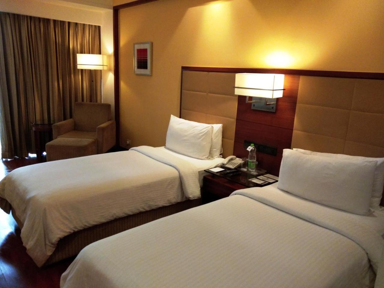 Park Inn Γκουργκάον Εξωτερικό φωτογραφία